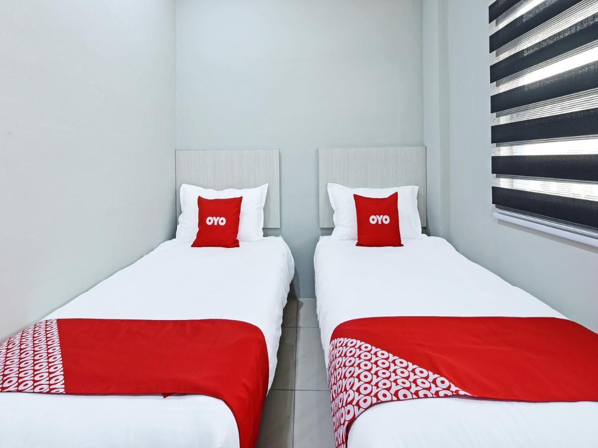 Oyo 90594 Hotel Casalink Paka Buitenkant foto