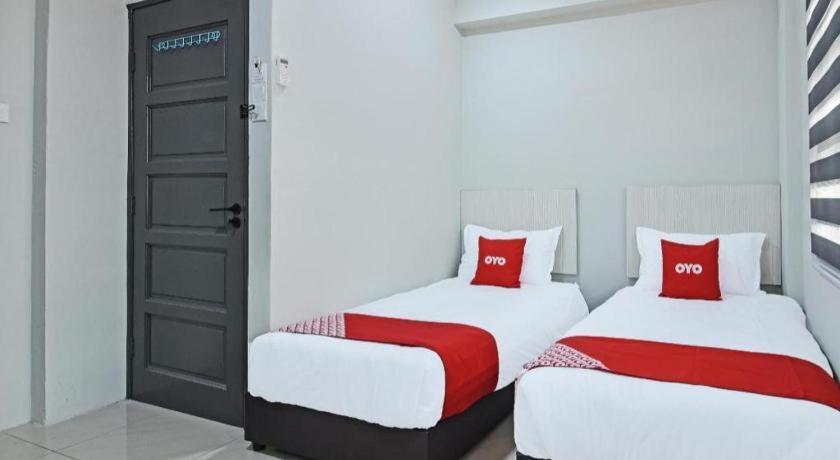 Oyo 90594 Hotel Casalink Paka Buitenkant foto