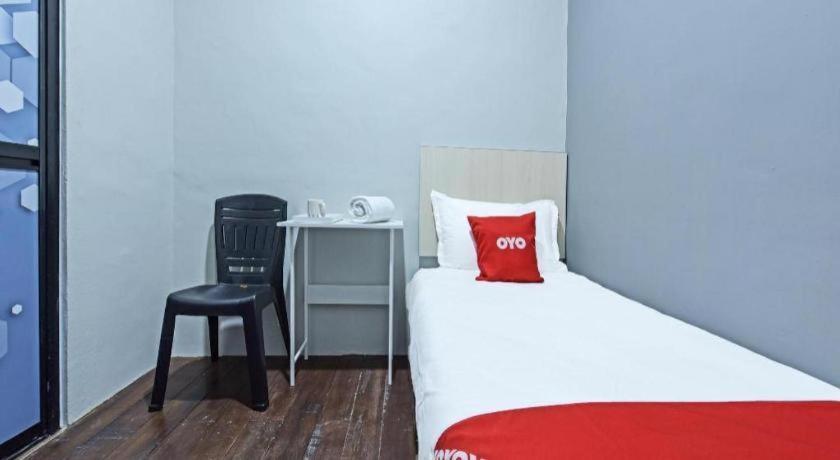 Oyo 90594 Hotel Casalink Paka Buitenkant foto