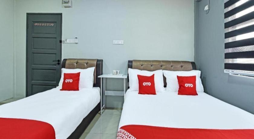 Oyo 90594 Hotel Casalink Paka Buitenkant foto